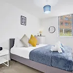 Cosy Birmingham Apartment - Madison House