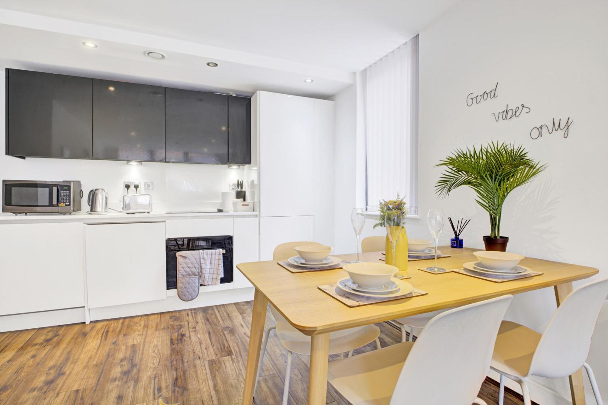 Cosy - Madison House